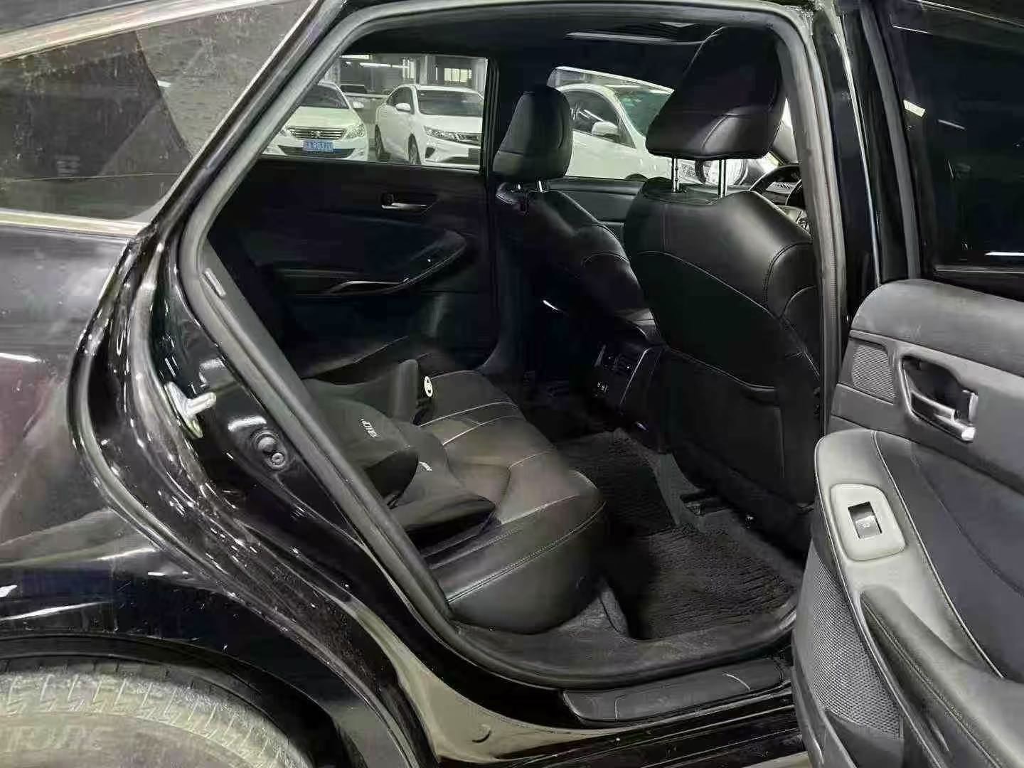 Toyota 2019 Avalon 2.0 CVT XLE Premium