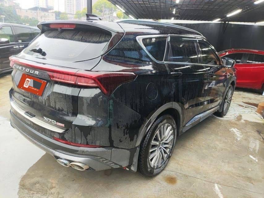 JETOUR 2023 X70 PLUS 1.6T Qiangzhe PRO 7-Seater