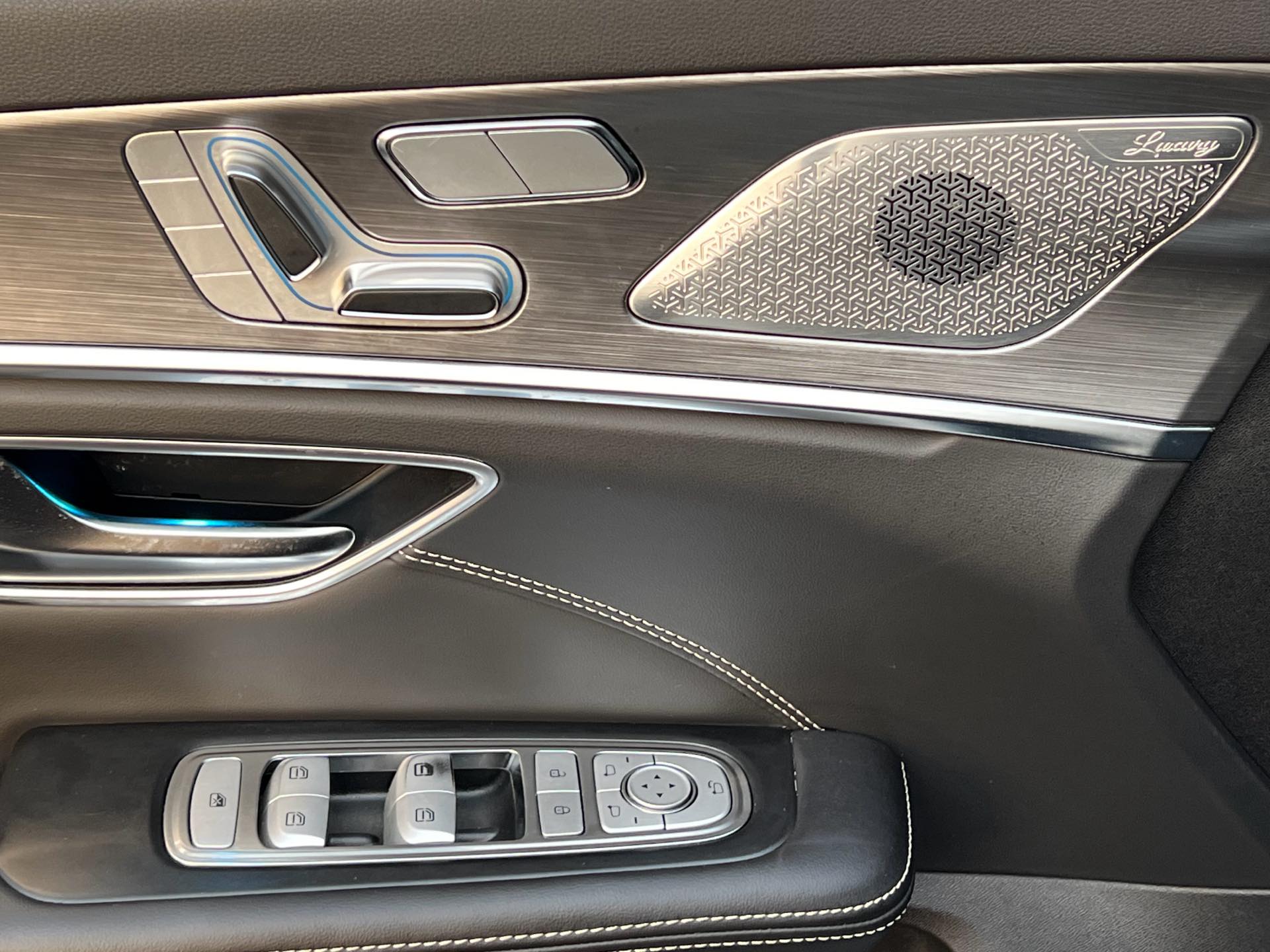 JETOUR 2021 X70 PLUS 1.6T Di 5-Seater