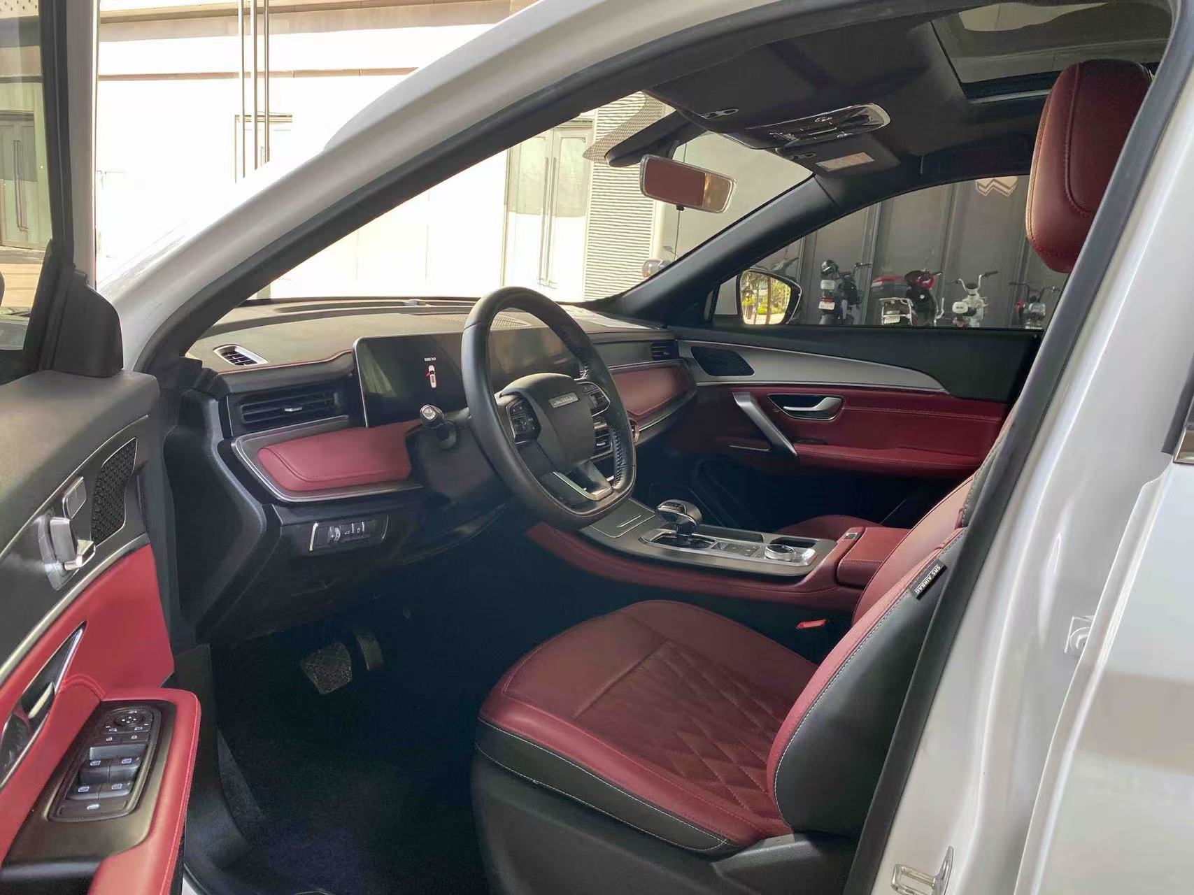 JETOUR 2024 X70 PLUS 1.5T Champion Edition MAX 5-Seater