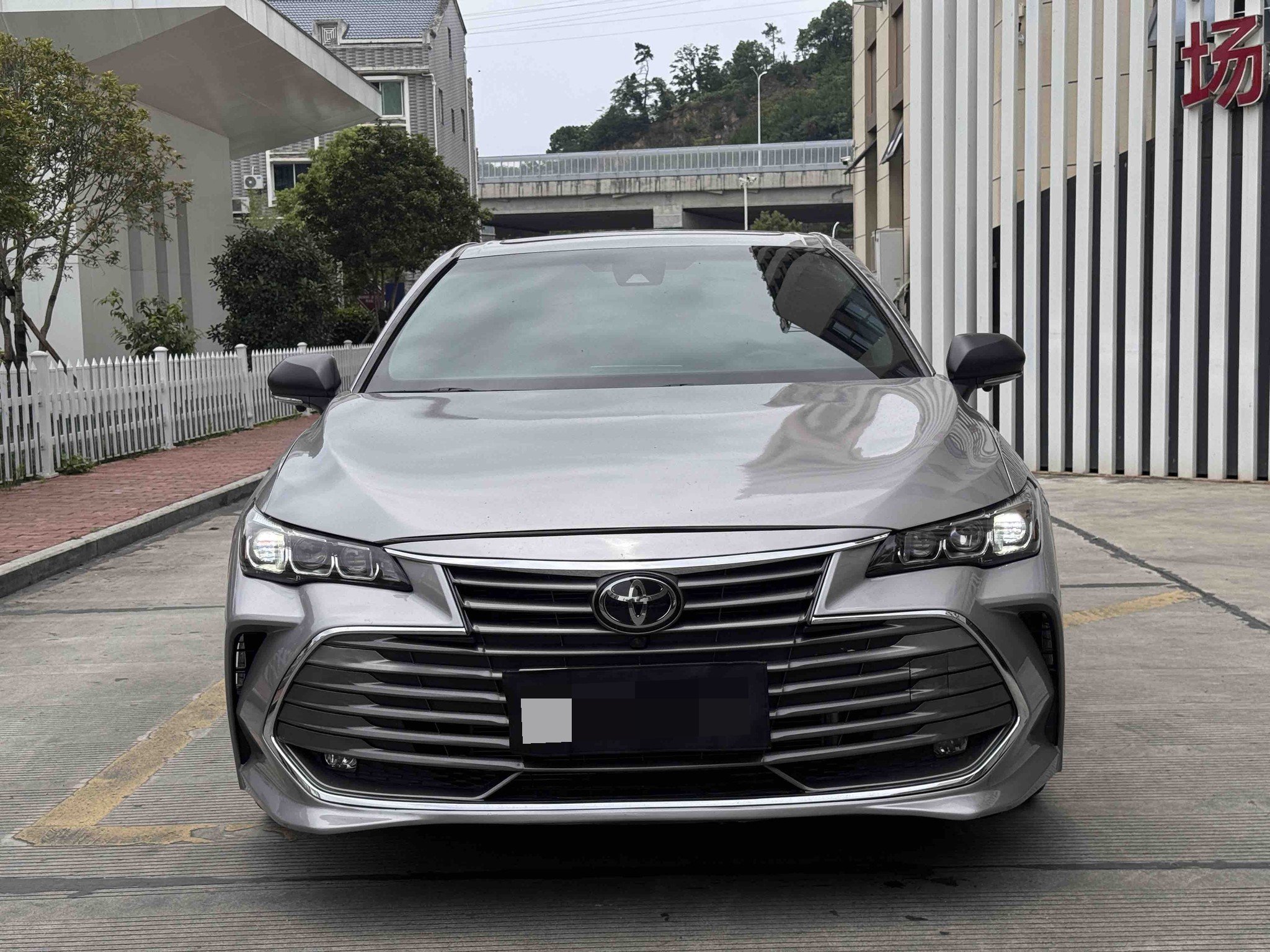 Toyota 2019 Avalon 2.5 Advance Edition
