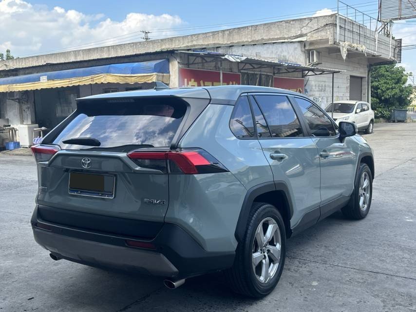 丰田 2021款 RAV4荣放 2.0 无级 两驱风尚版
