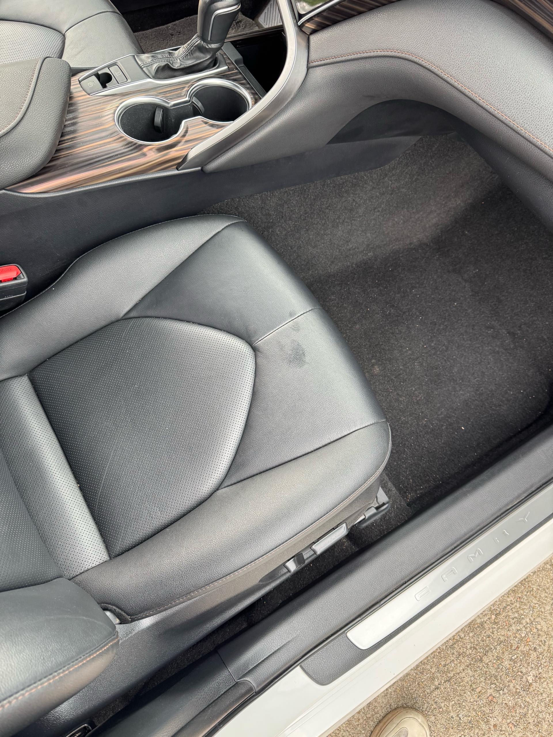 Toyota 2019 Camry 2.0G CVT Luxury (Facelift)