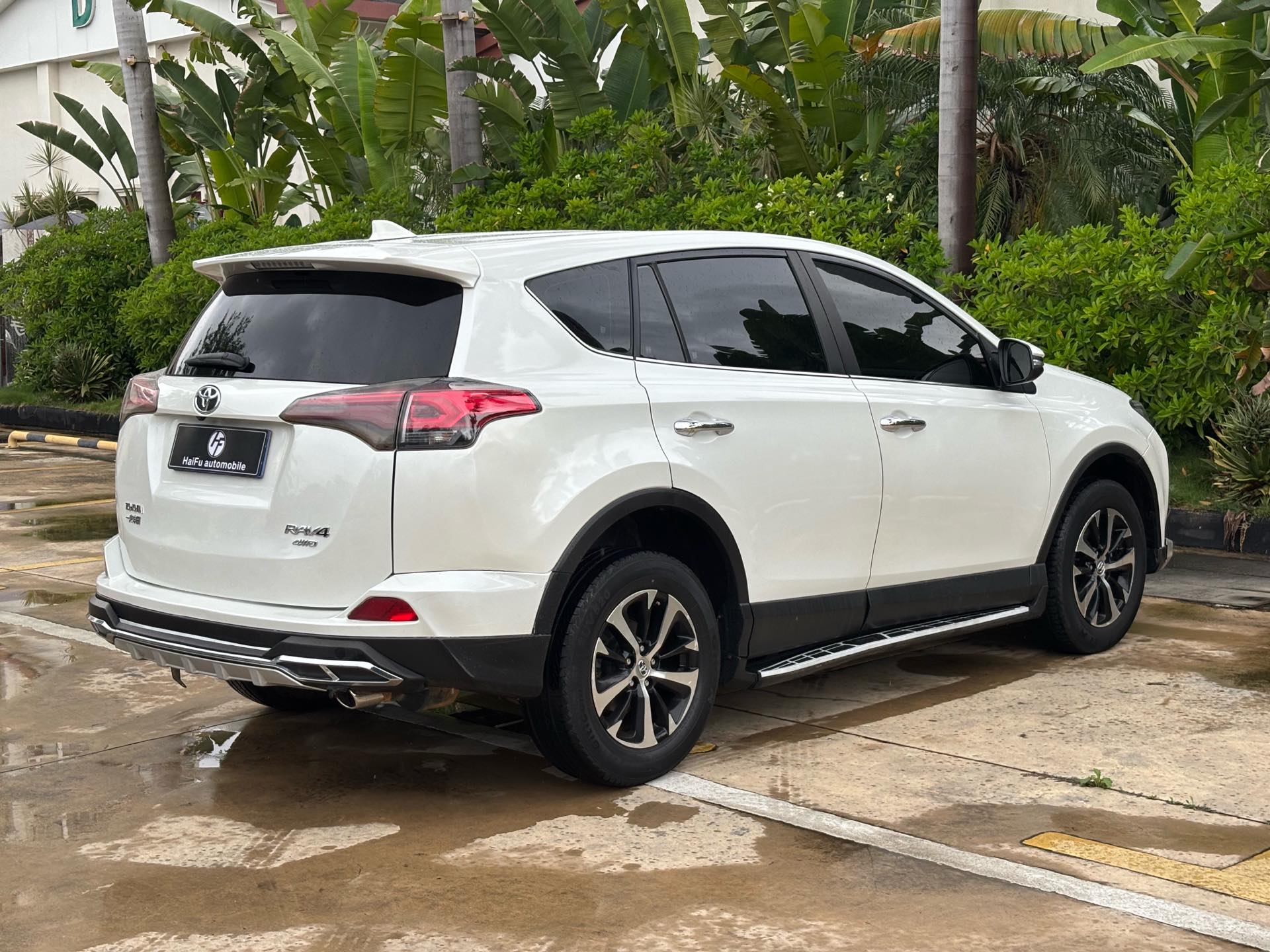 丰田 2016款 RAV4荣放 2.0 无级 四驱新锐版