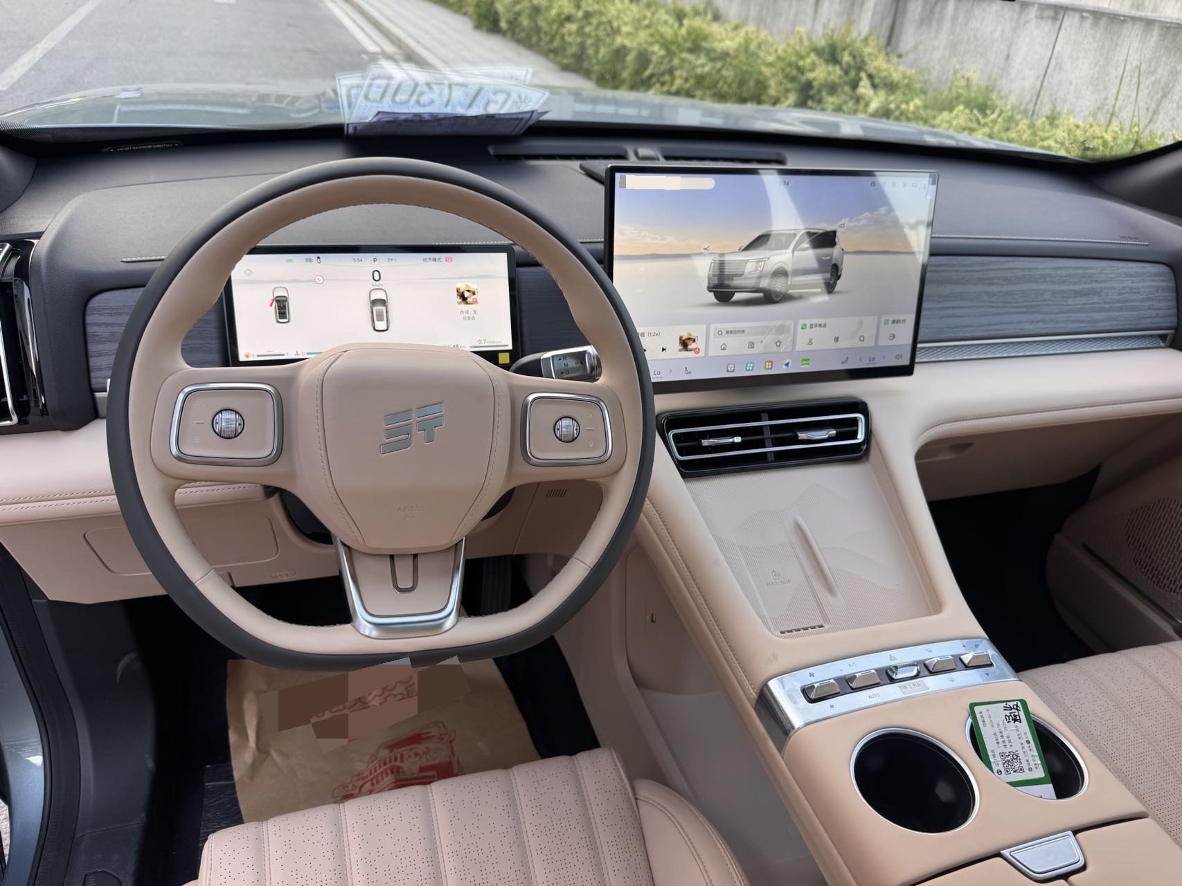 JETOUR 2025 X70L 1.5TD Luxury 7-Seater
