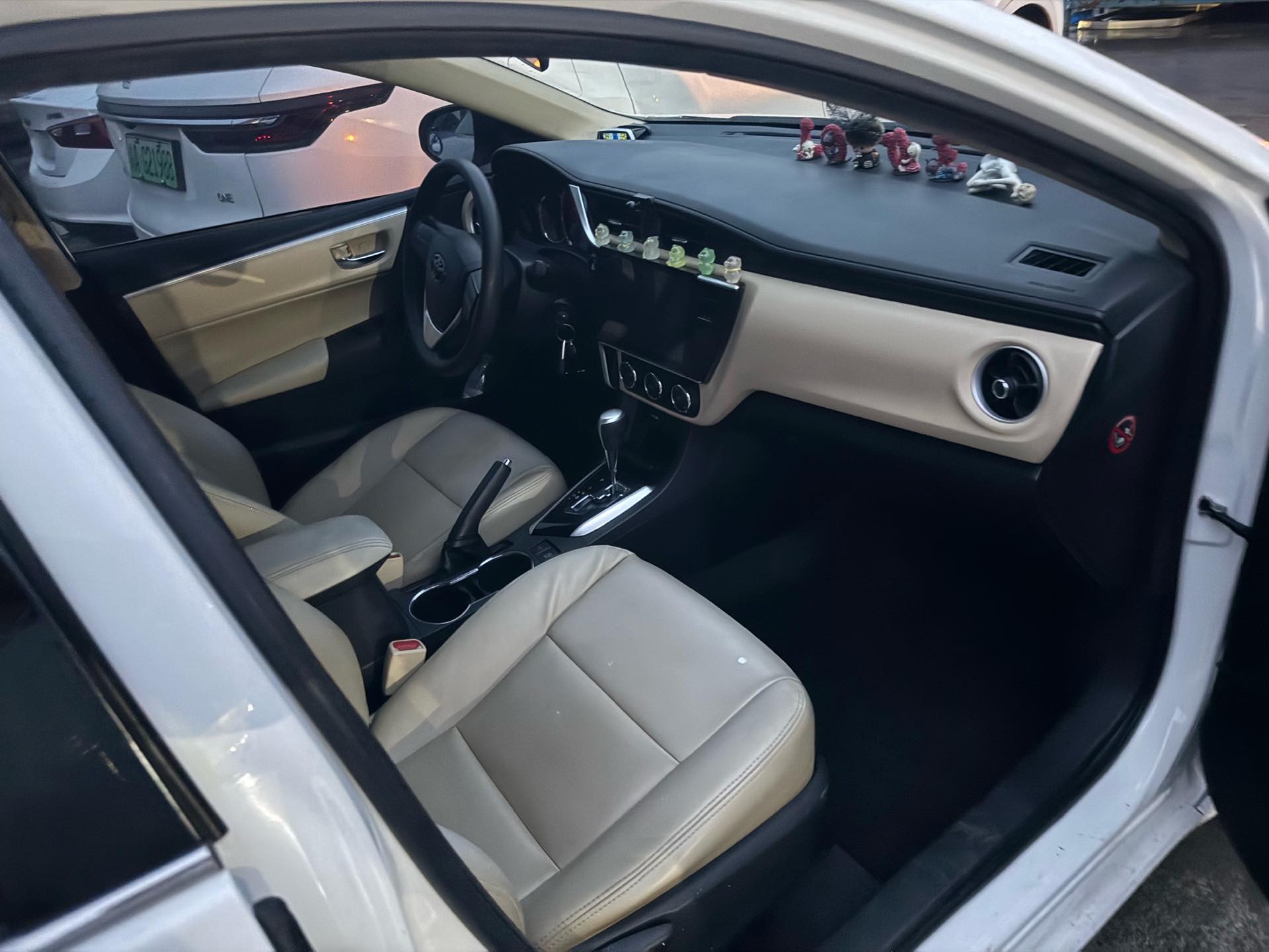 Toyota 2017 Corolla 1.2T CVT GL (Facelift)