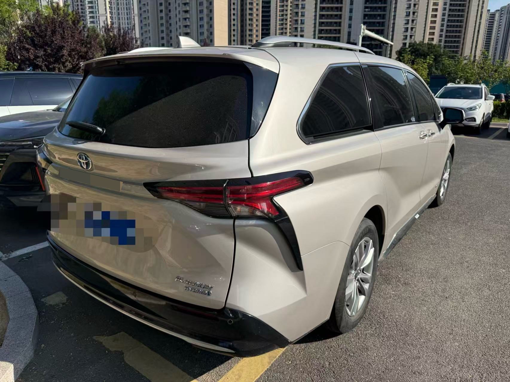 Toyota 2021 Sienna 2.5 CVT Platinum