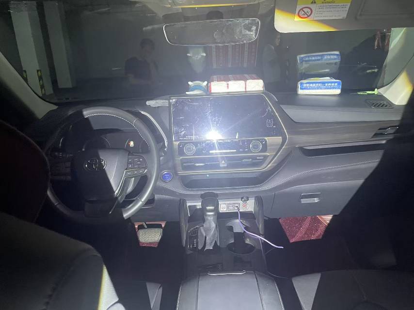 Toyota 2022 Highlander Hybrid 2.5 CVT 4WD Premium 7-Seater