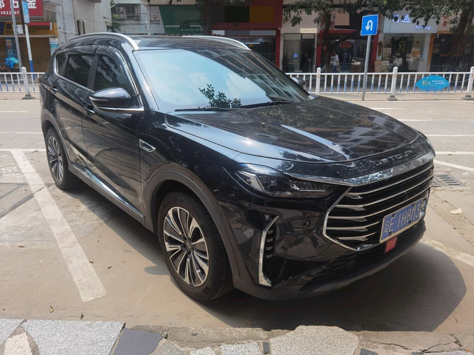 JETOUR 2023 X70 PLUS 1.5T CVT Ziqiang MAX 7-Seater