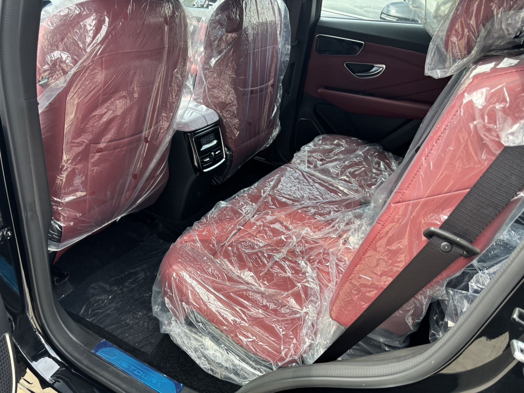 捷途 2026款 X70 PLUS 1.5T 舒适型7座