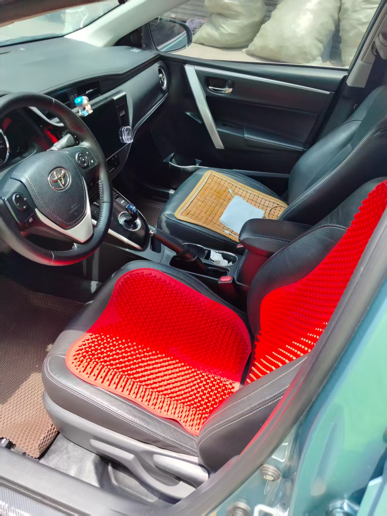Toyota 2017 Corolla Hybrid 1.8 CVT Elite