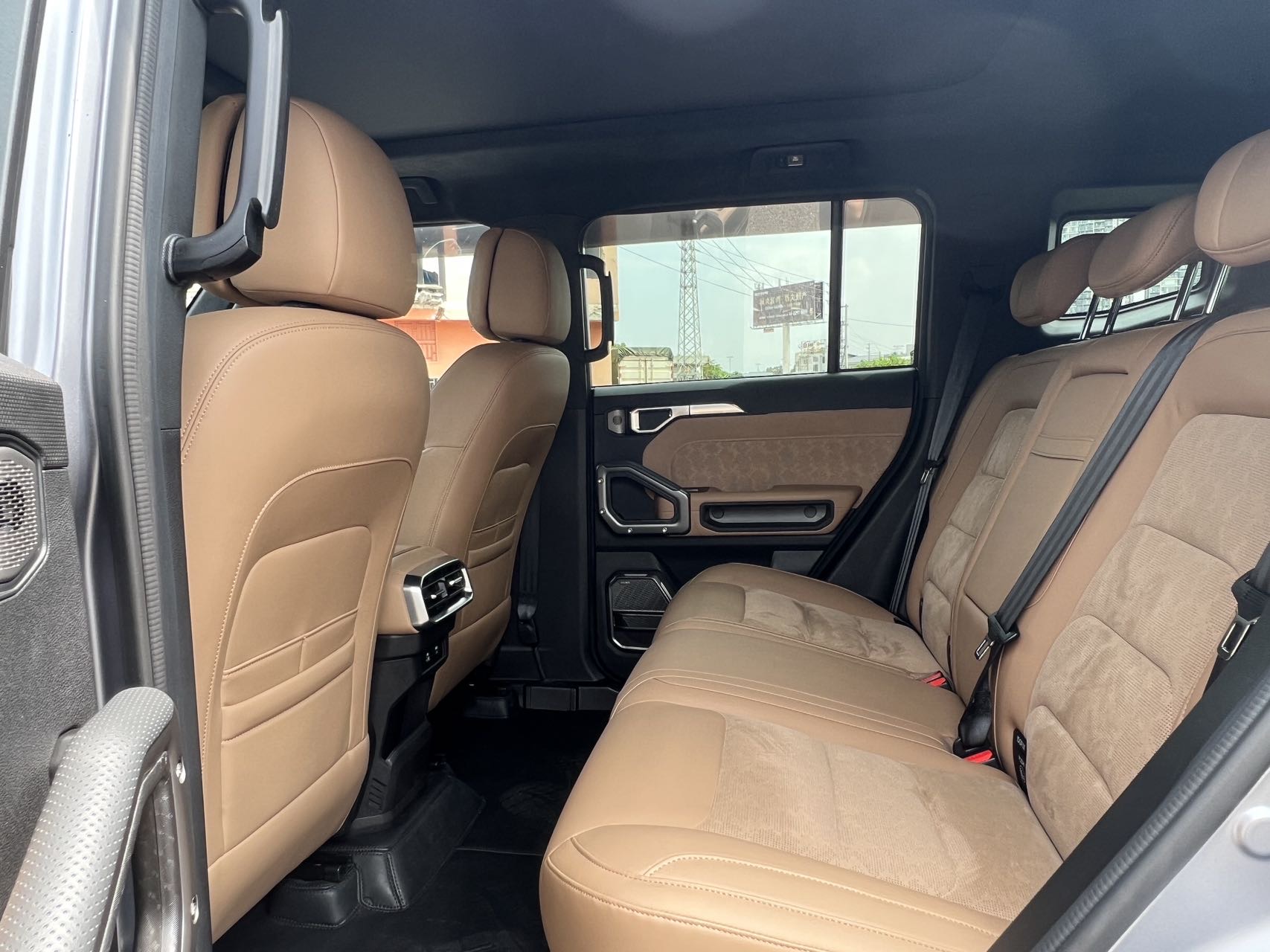 JETOUR 2023 Traveler 2.0T 4WD Conquest PRO