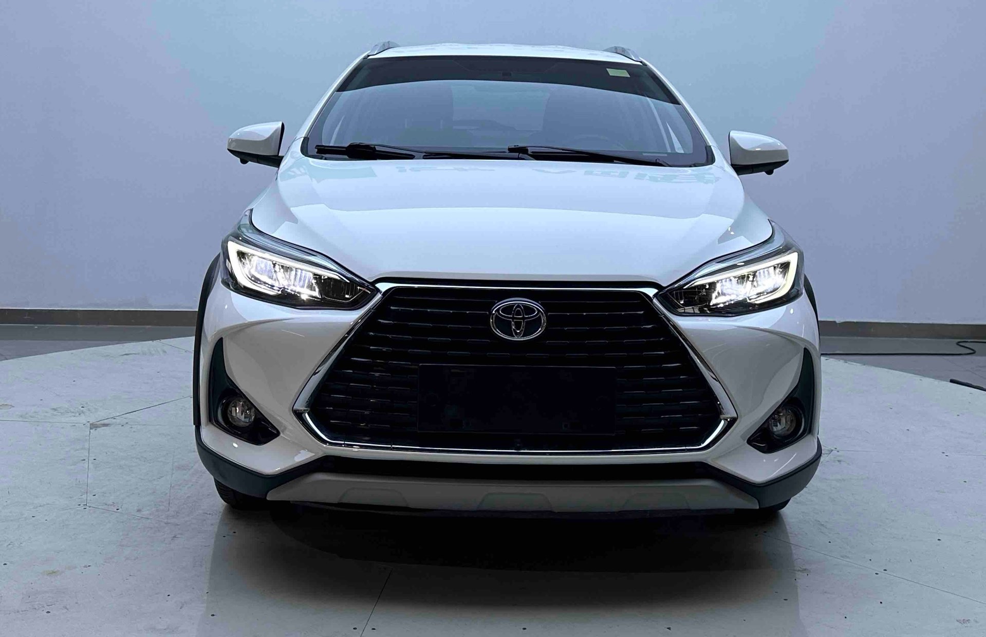 丰田 雅力士 2022款 YARiS L 致炫 X 1.5 无级 豪华PLUS版