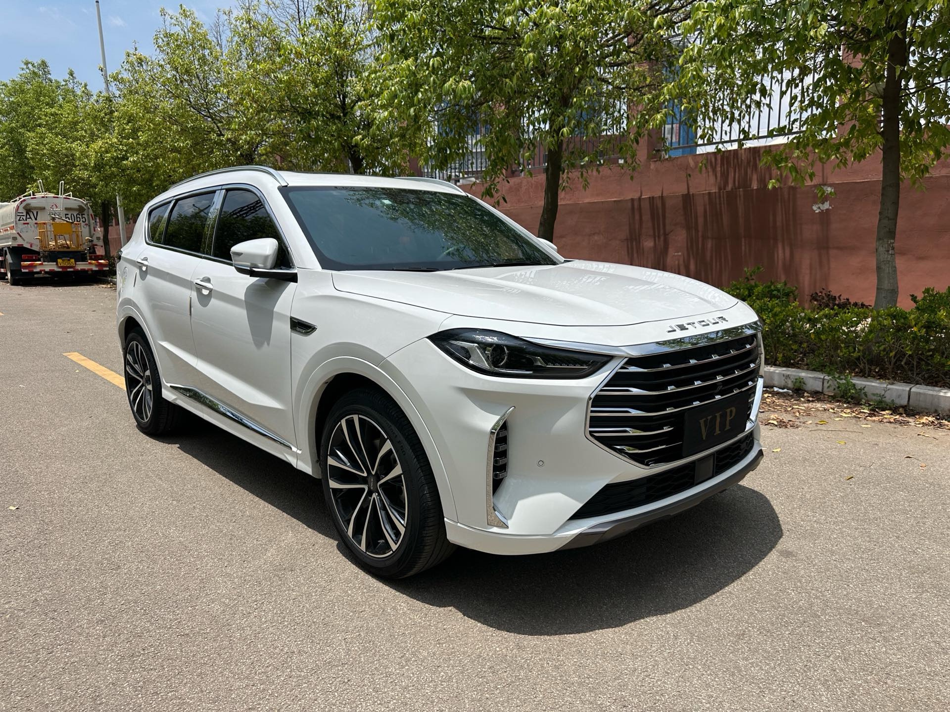 JETOUR 2021 X70 PLUS 1.6T Di 5-Seater