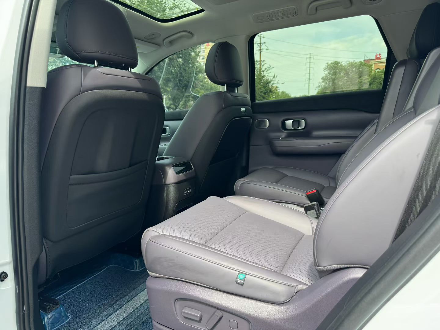 Leapmotor 2026 C16 280 LiDAR Zhizun Edition 6-Seater
