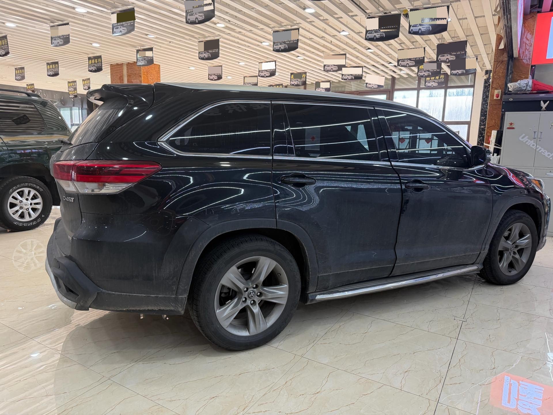 Toyota 2019 Highlander 2.0T 4WD Luxury 7-Seater