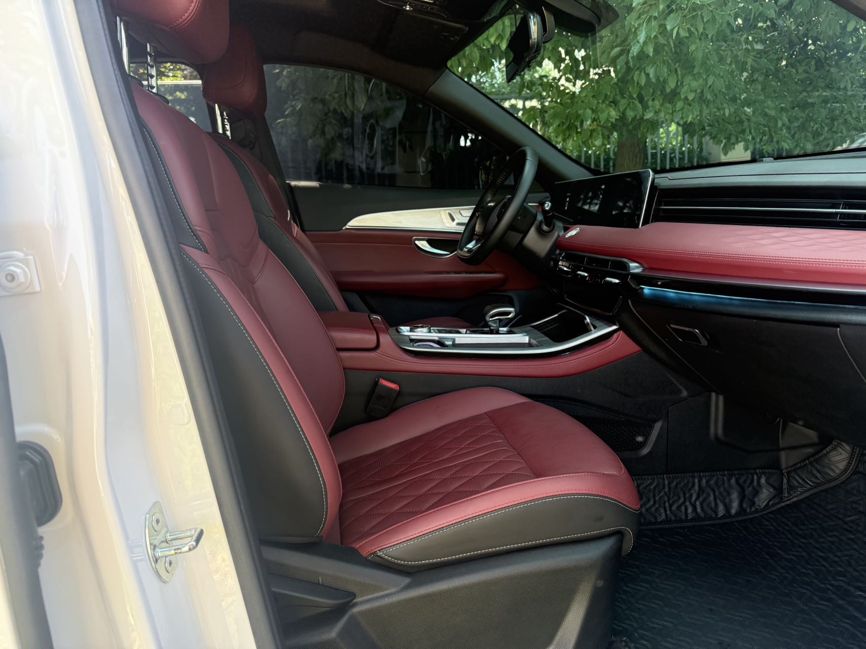 JETOUR 2023 X70 PLUS 1.5T Yongzhe PLUS 7-Seater