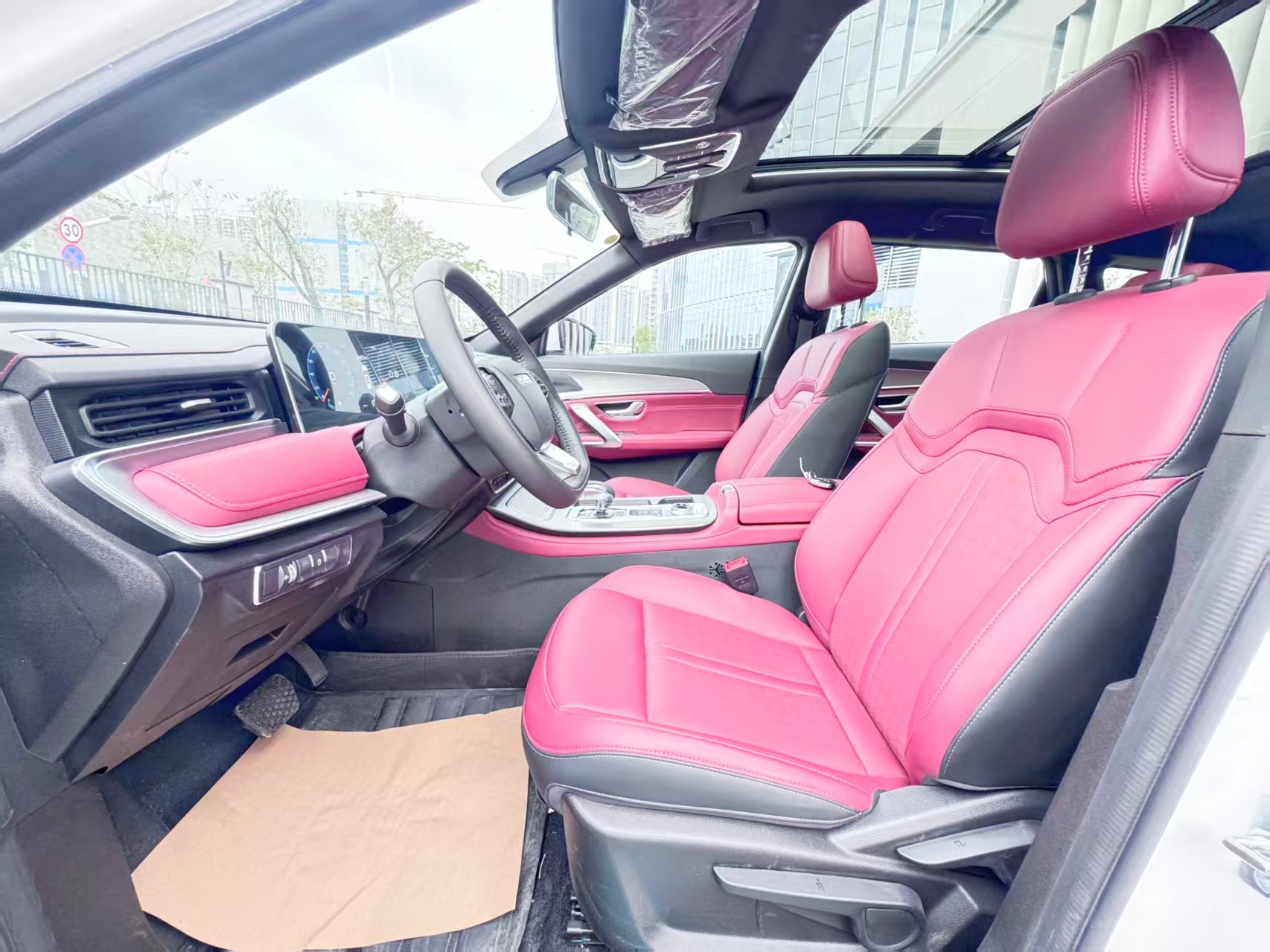 JETOUR 2025 X70 PLUS 1.5T Champion Edition PRO 7-Seater