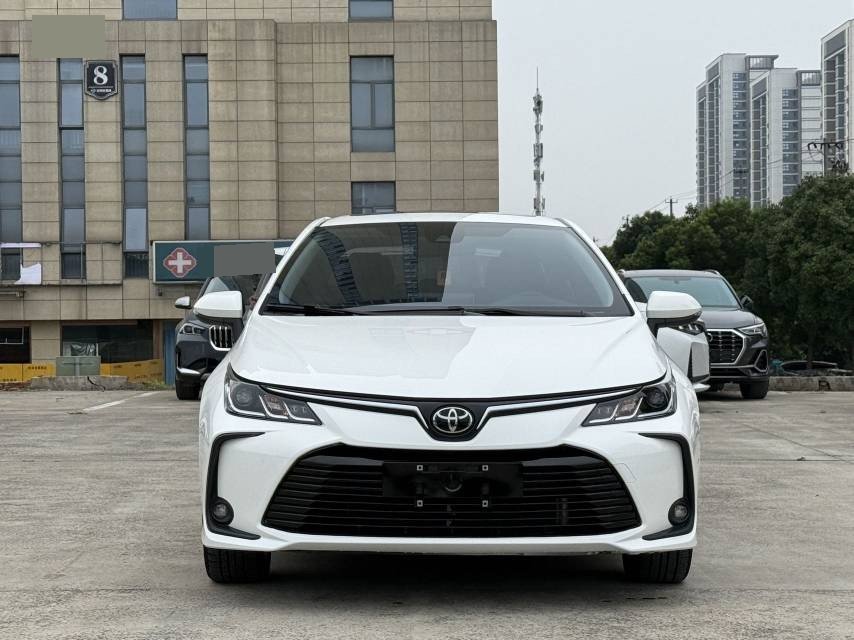 丰田 2023款 卡罗拉 1.2T 无级 精英版