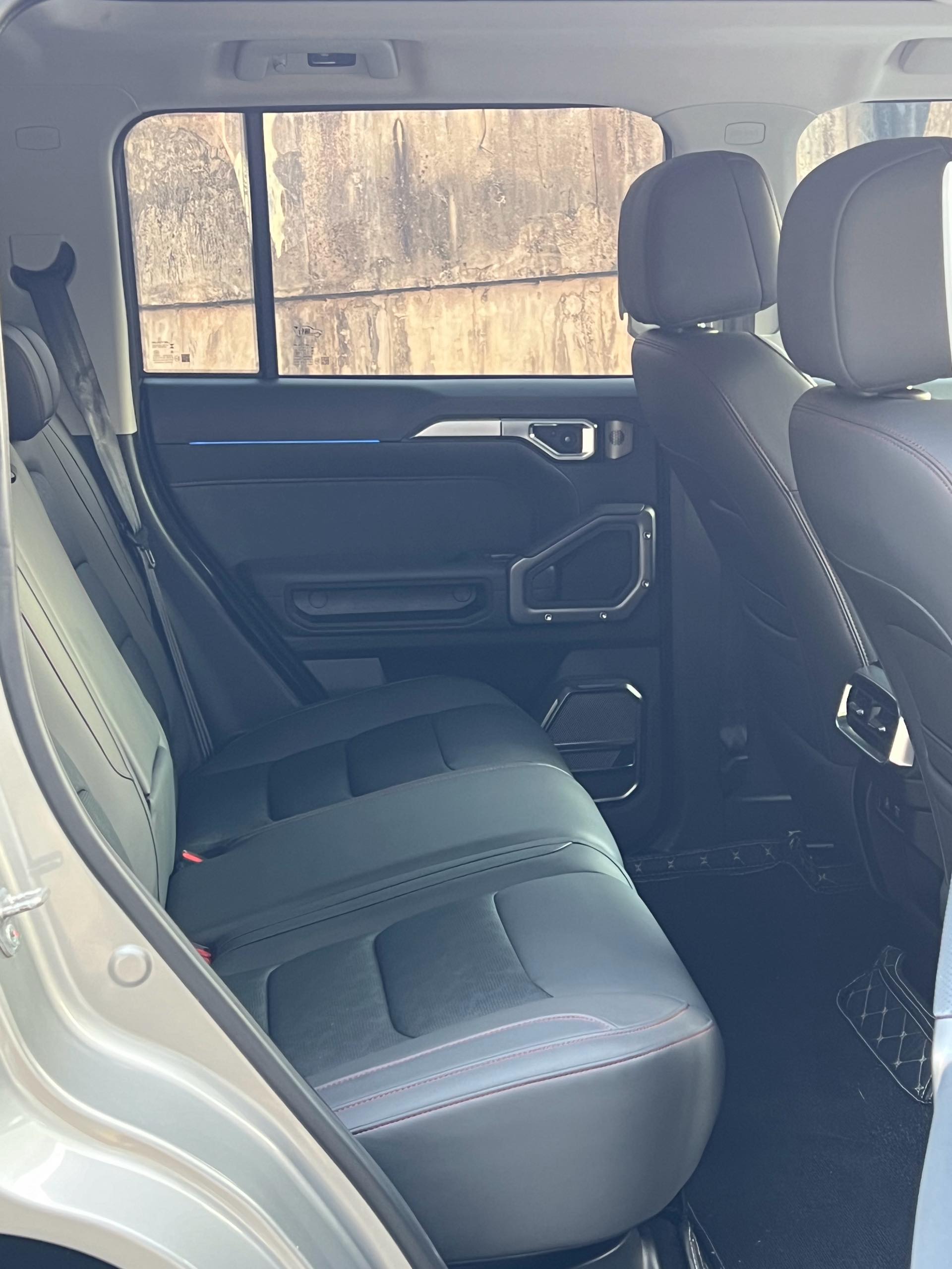 JETOUR 2023 Traveler 2.0T 4WD Cross PRO
