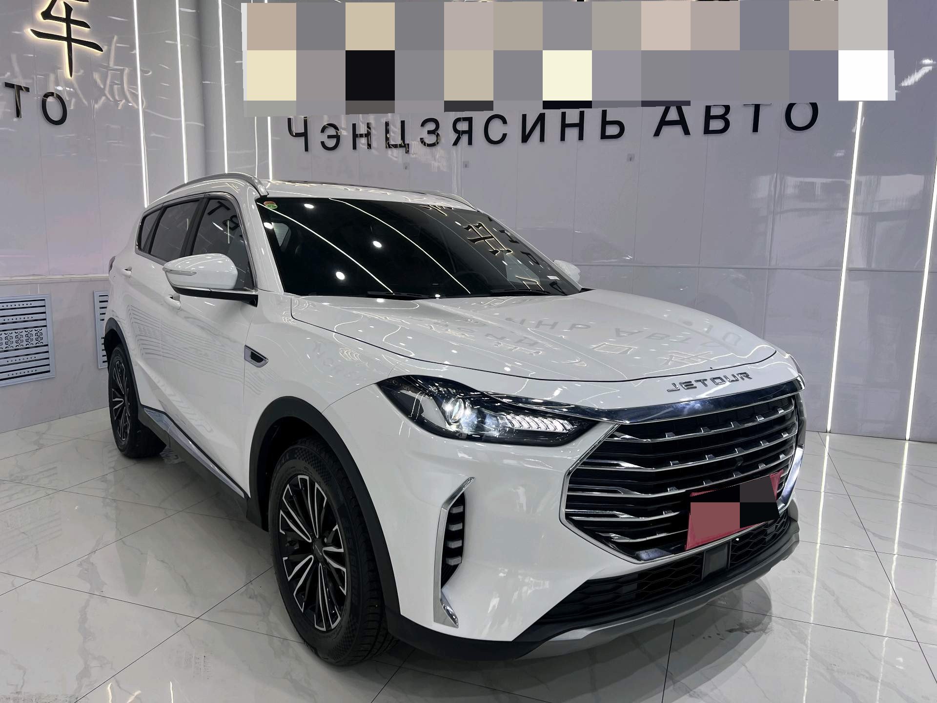 JETOUR 2022 X70 PLUS 1.5T CVT Mountain 7-Seater