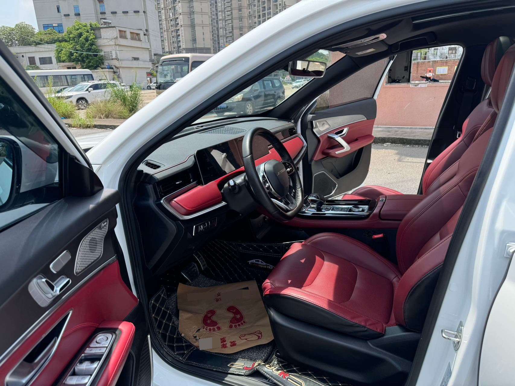 JETOUR 2021 X70 PLUS 1.6T Tian 7-Seater