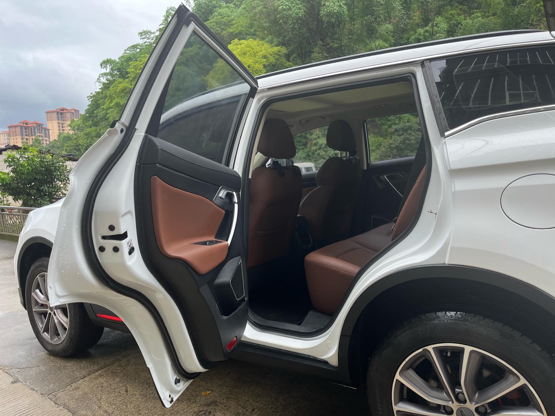 Geely 2021 Boyue 1.8TD Million Edition Two-Wheel Drive Luxury