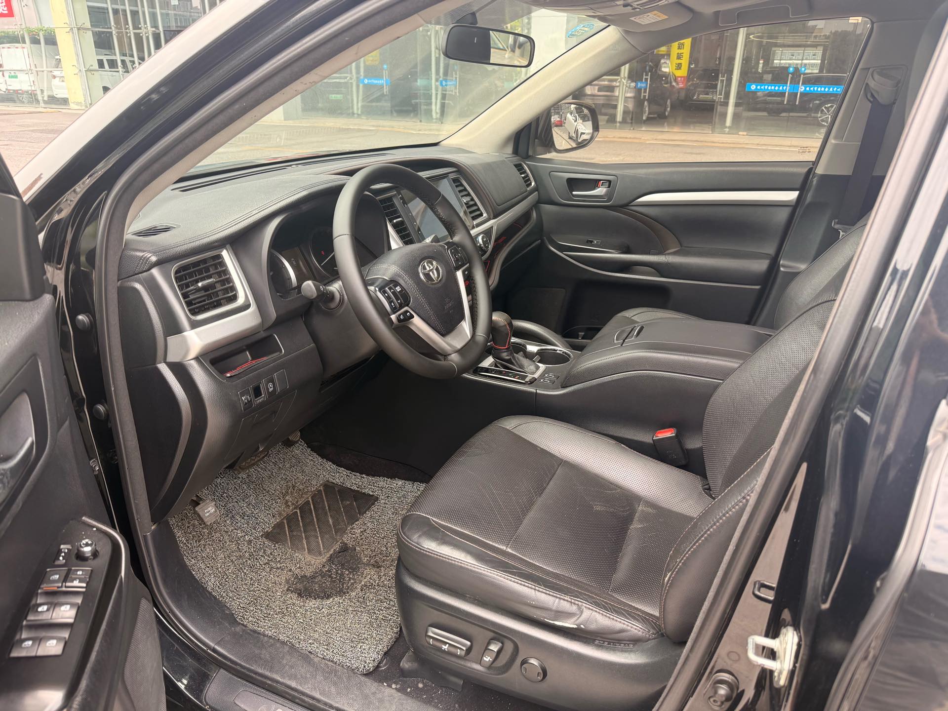 Toyota 2017 Highlander 2.0T 4WD Luxury 7-Seater