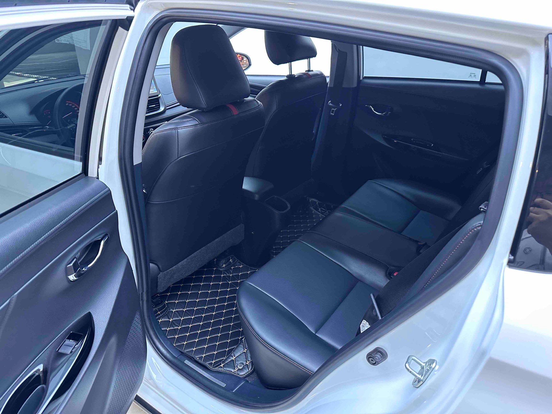 丰田 雅力士 2022款 YARiS L 致炫 X 1.5 无级 豪华PLUS版