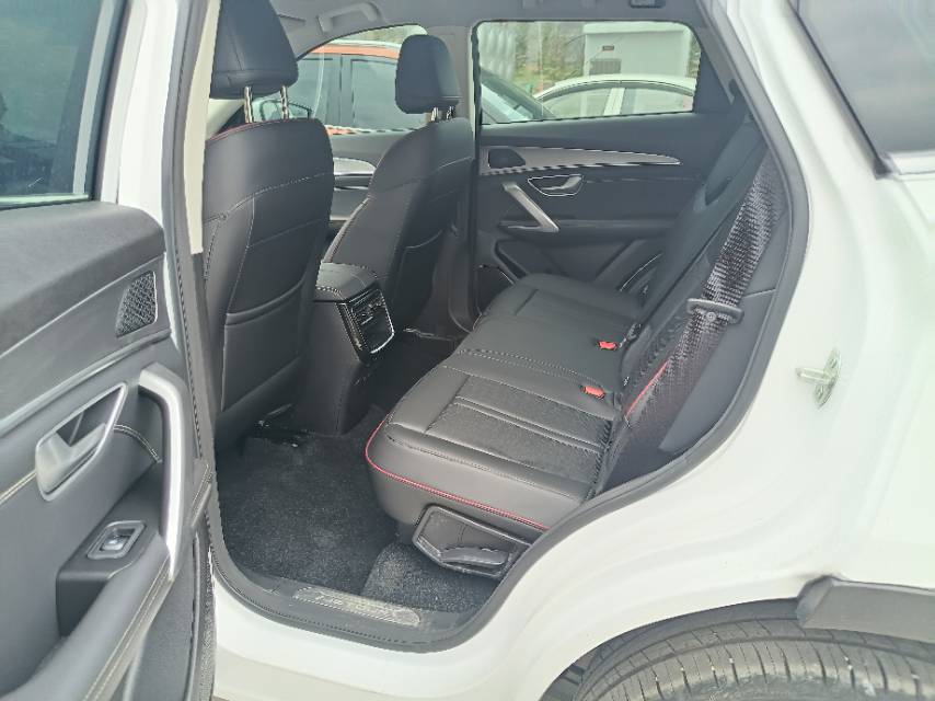 JETOUR 2025 X70 PLUS 1.5T Champion Edition PRO 5-Seater