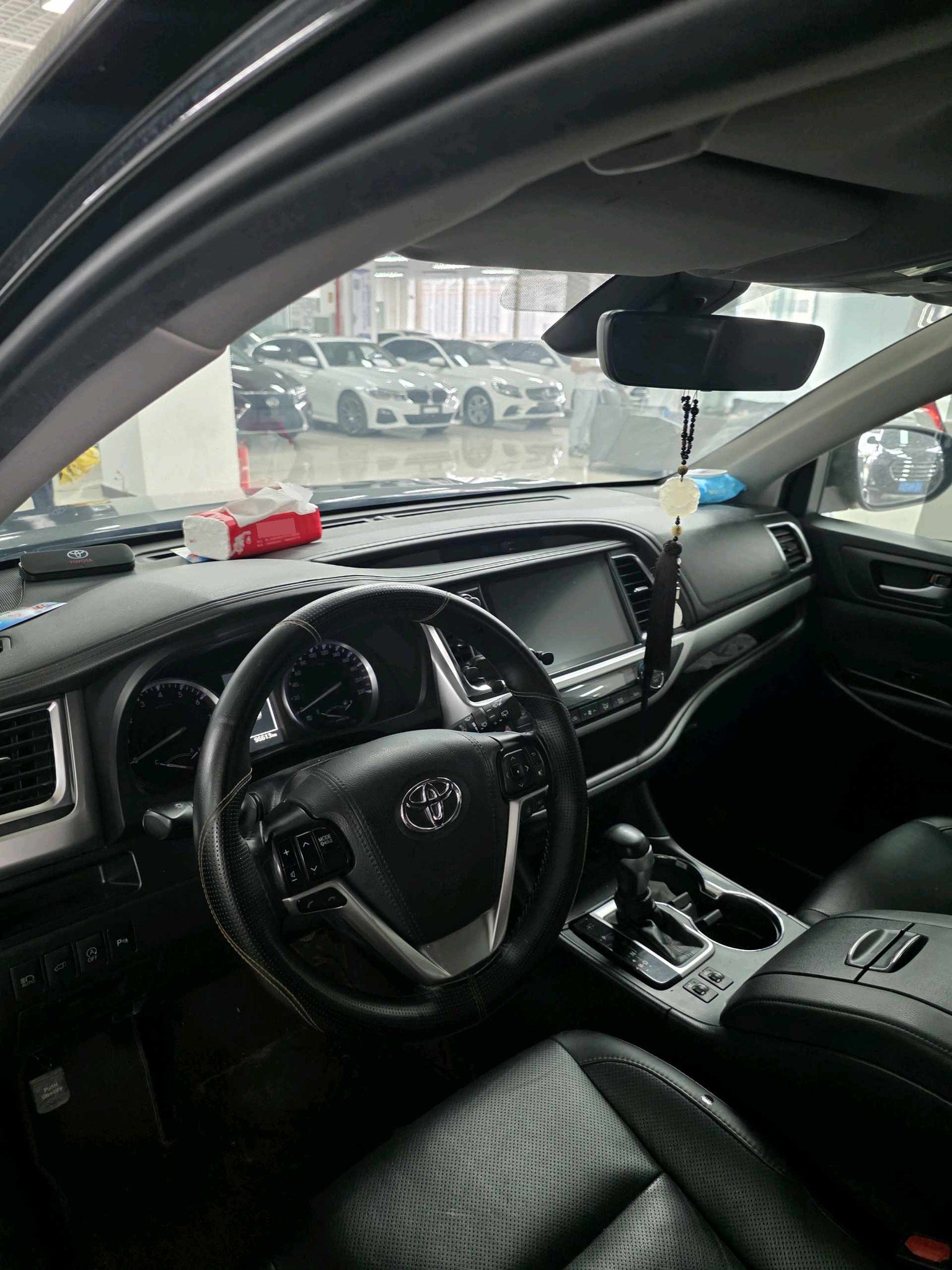 丰田 2019款 汉兰达 2.0T 四驱尊贵版7座