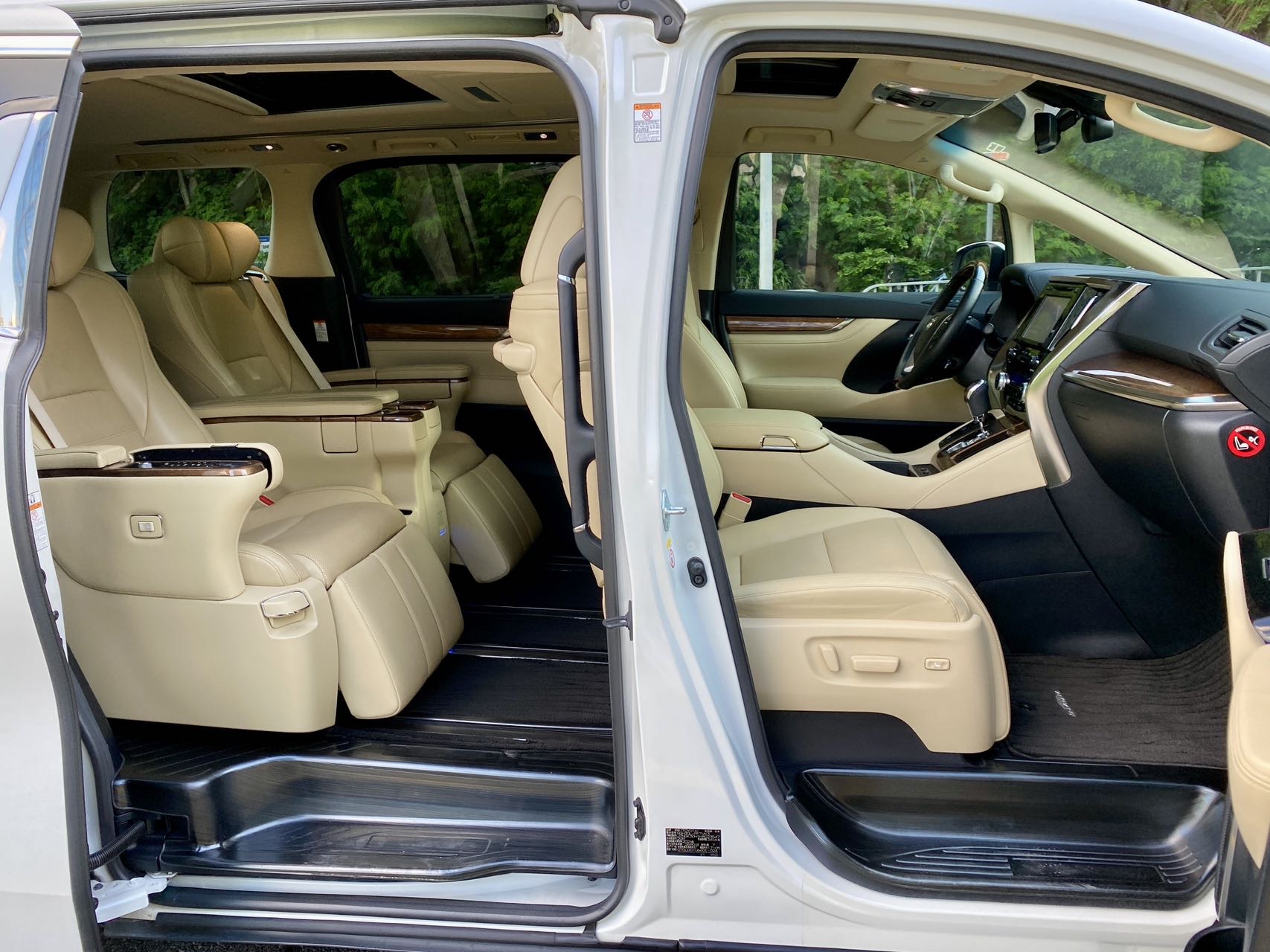 Toyota Alphard (Import) 2015 Alphard 3.5 Premium