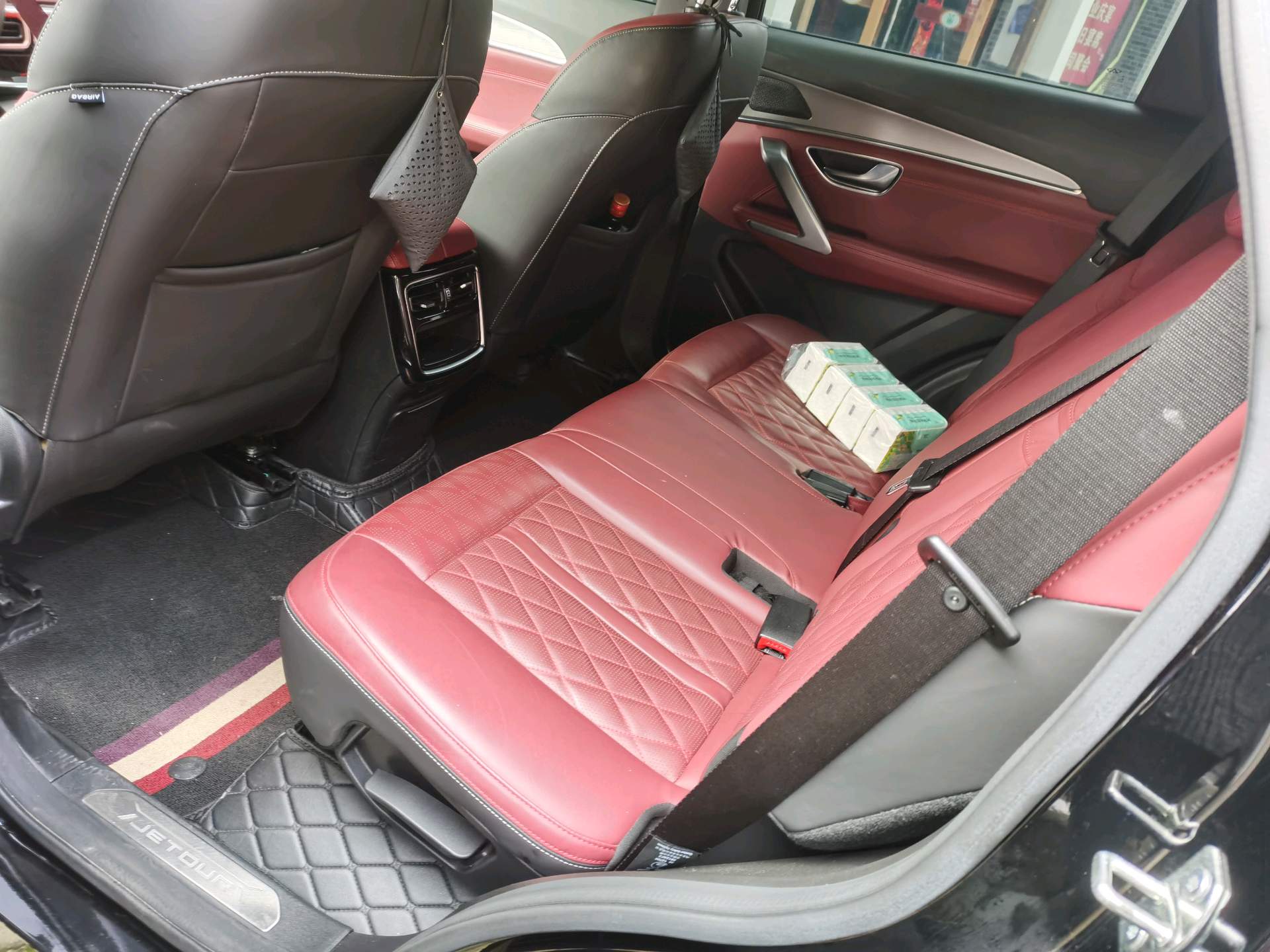 JETOUR 2024 X70 PLUS 1.5T Champion Edition MAX 5-Seater