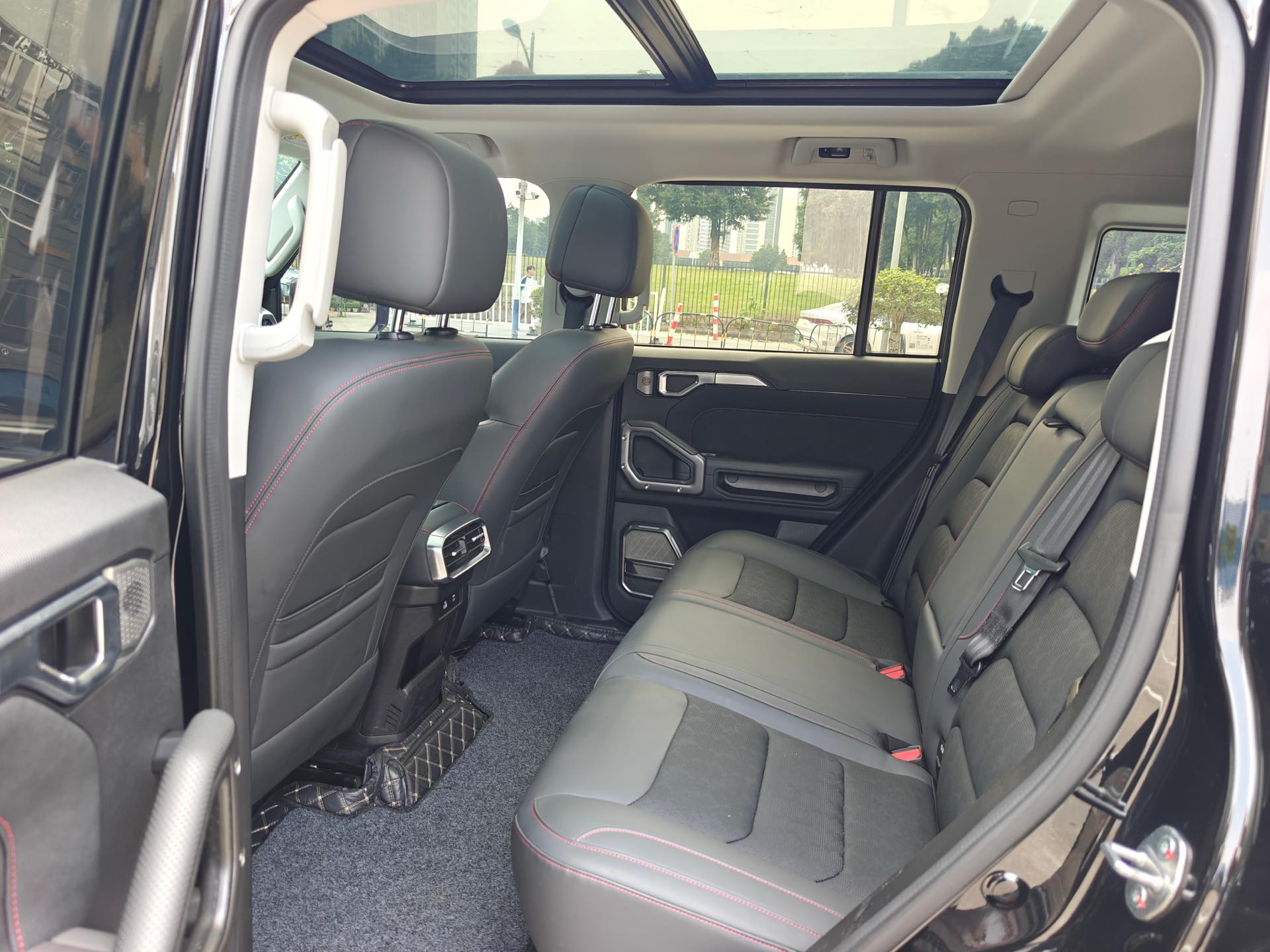 JETOUR 2023 Traveler 2.0T 4WD Cross PRO