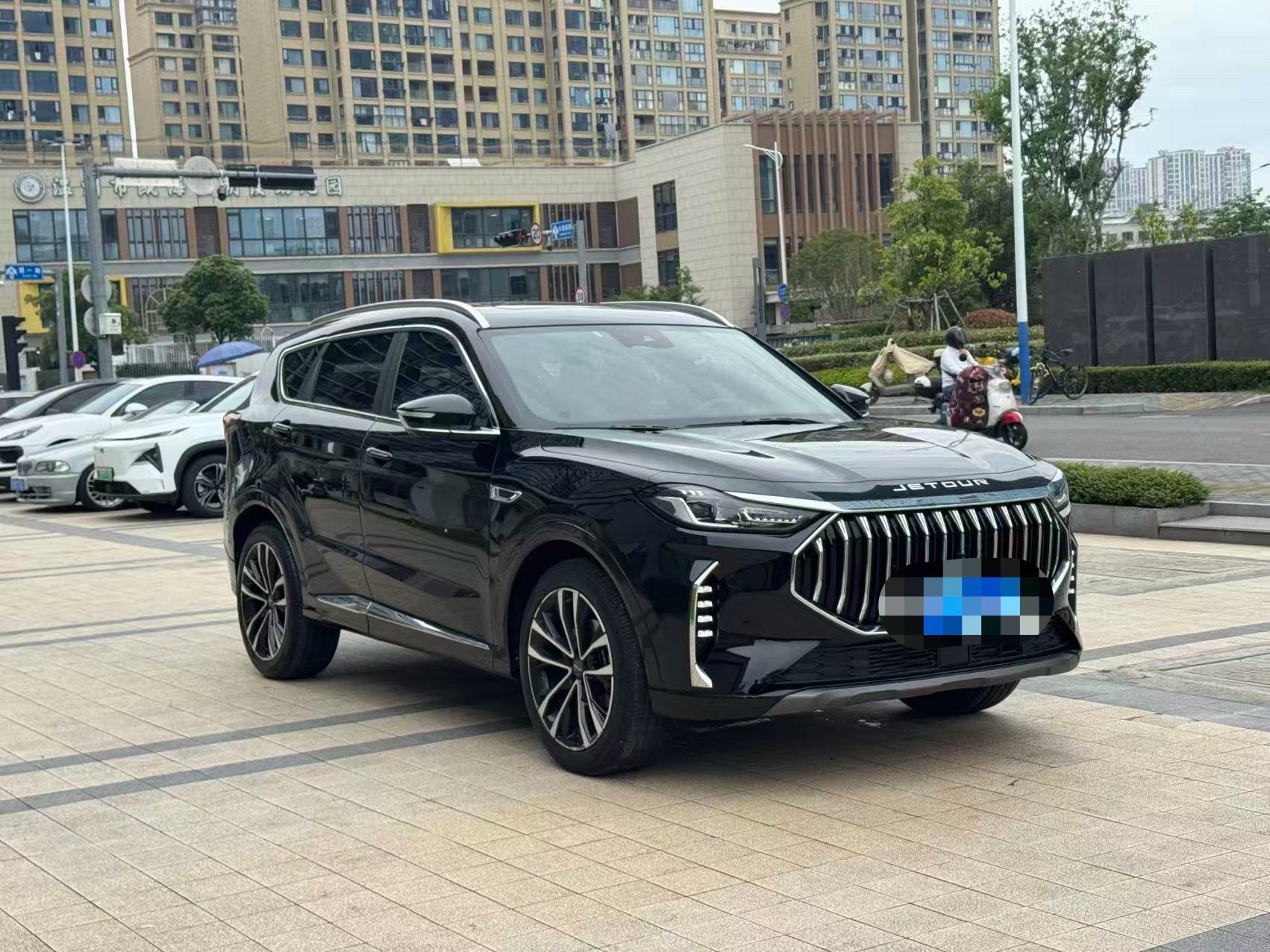 JETOUR 2023 X70 PLUS 1.6T Qiangzhe PRO 7-Seater