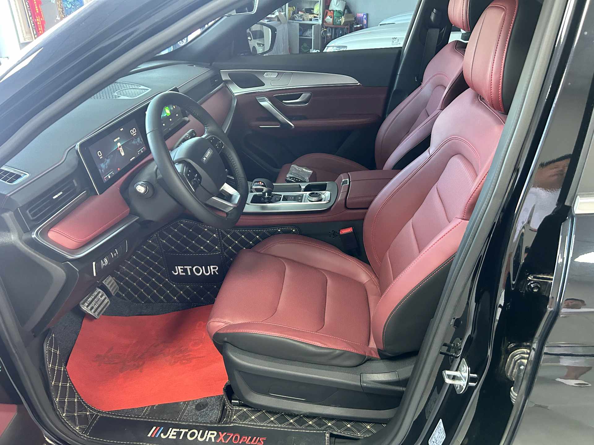 JETOUR 2023 X70 PLUS 1.5T Ziqiang PRO 5-seater