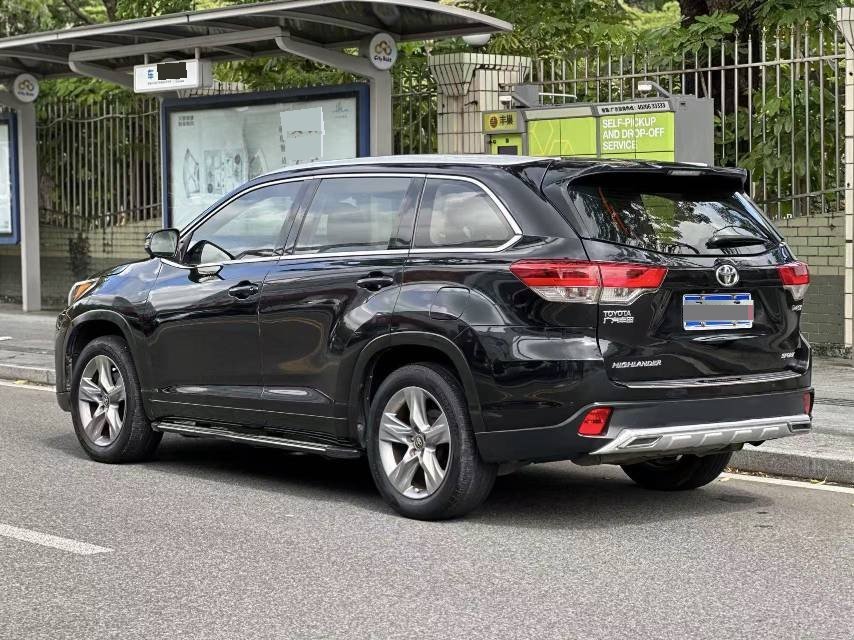 Toyota 2018 Highlander 2.0T 2WD Luxury 7-Seater