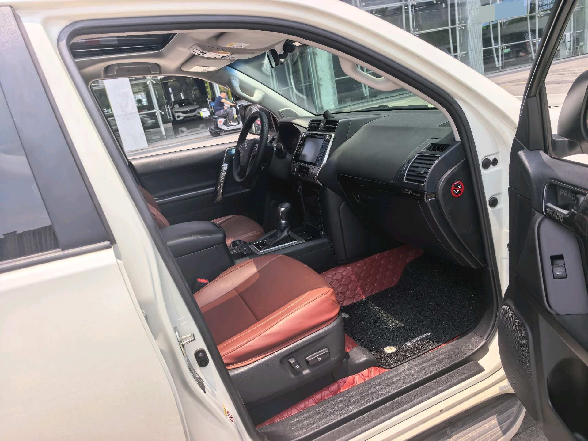 Toyota 2019 Prado 3.5 TX-L Premium (Rear-Mounted Spare Tire)