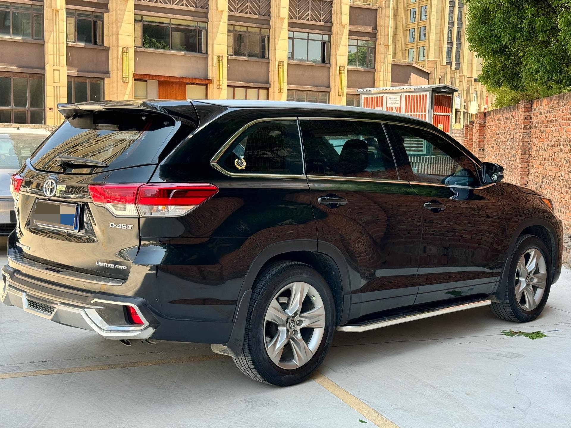 Toyota 2019 Highlander 2.0T 4WD至尊版 7-Seater