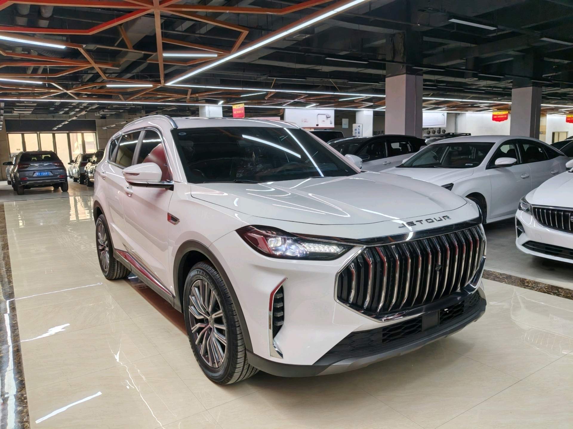 JETOUR 2025 X70 PLUS 1.5T Champion Edition MAX+ 7-Seater