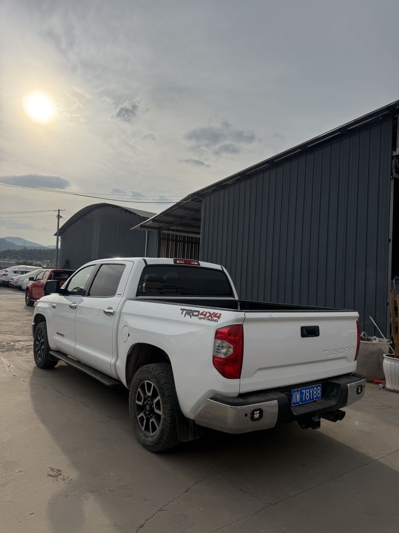 丰田 坦途(进口) 2017款 坦途 5.7 SR5 四驱 Double Cab Long Bed 美规版