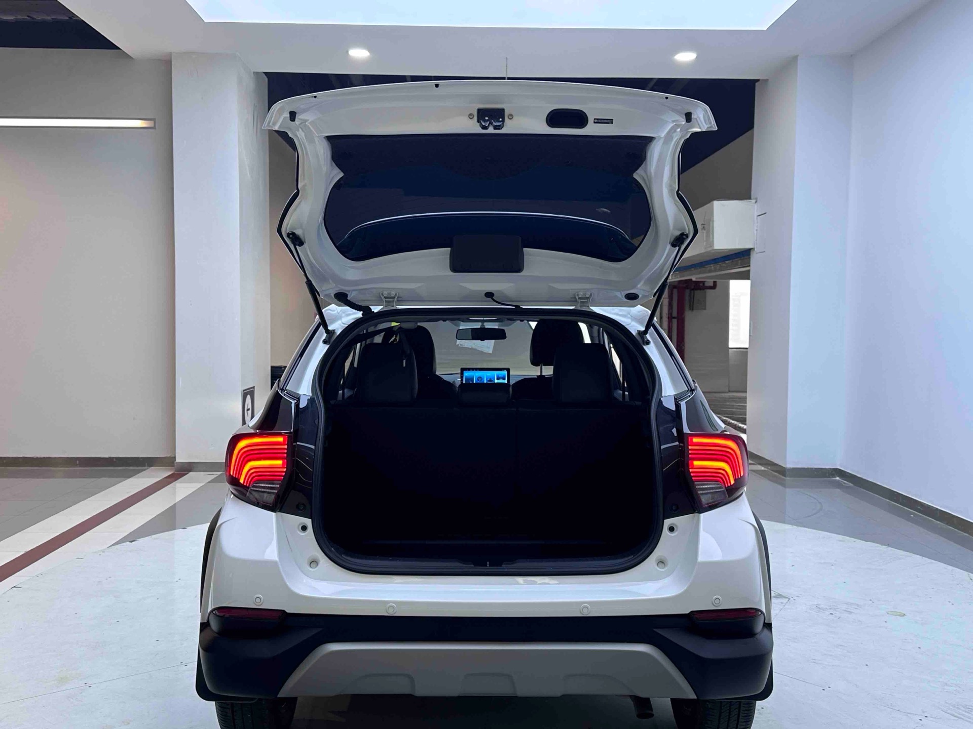 丰田 雅力士 2022款 YARiS L 致炫 X 1.5 无级 豪华PLUS版