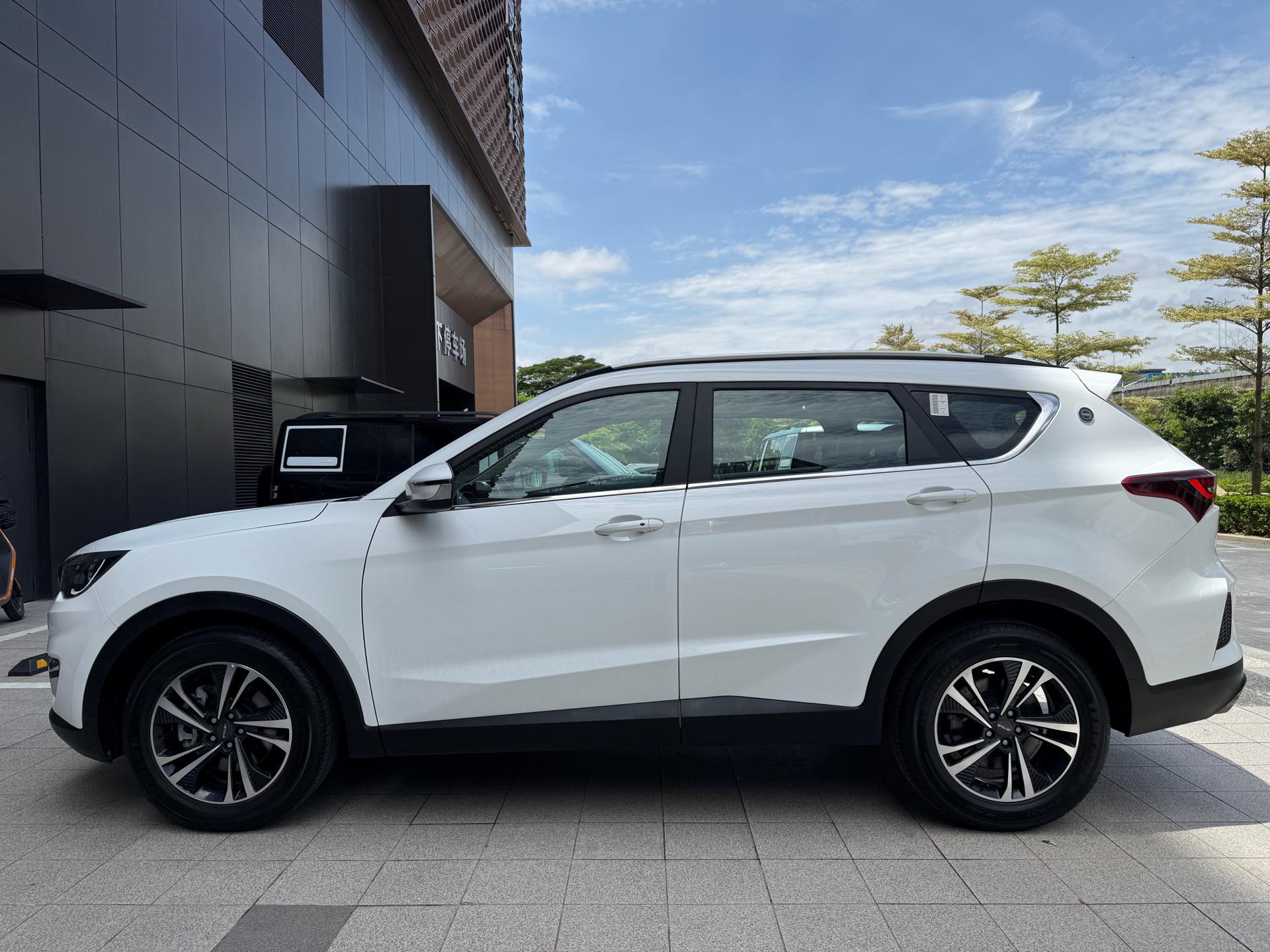 JETOUR 2022 X70S 1.5T Free 7-Seater