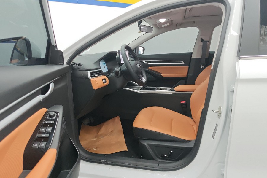 Geely 2025 Emgrand Sedan 1.5 CVT Flagship