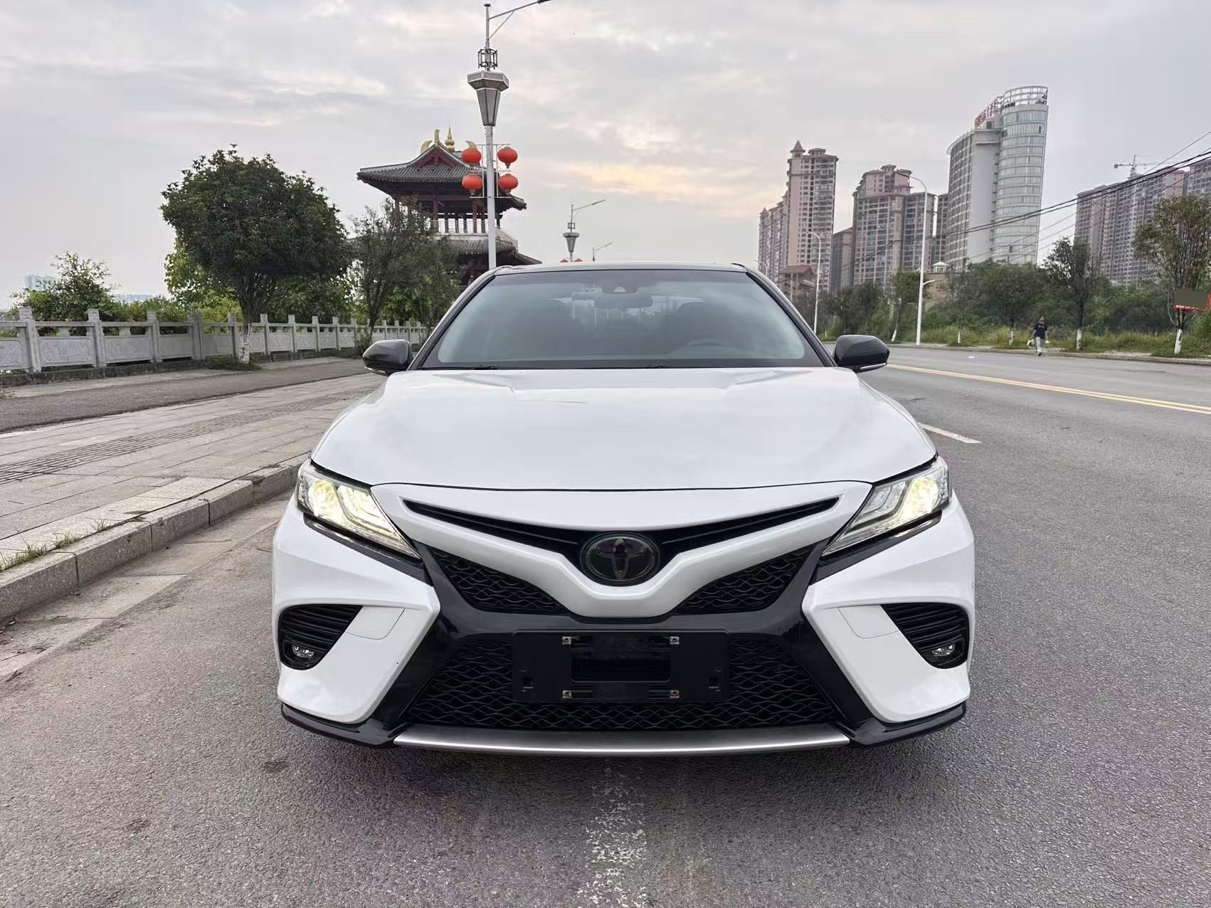 Toyota 2019 Camry Sport 2.0S CVT Fengshang Edition