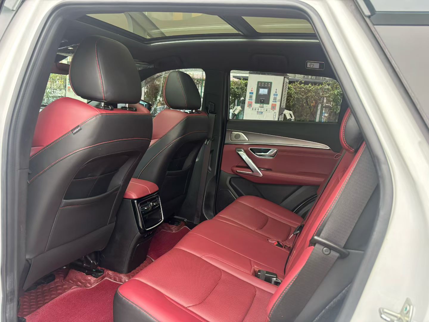 JETOUR 2021 X70 PLUS 1.6T Di 7-Seater