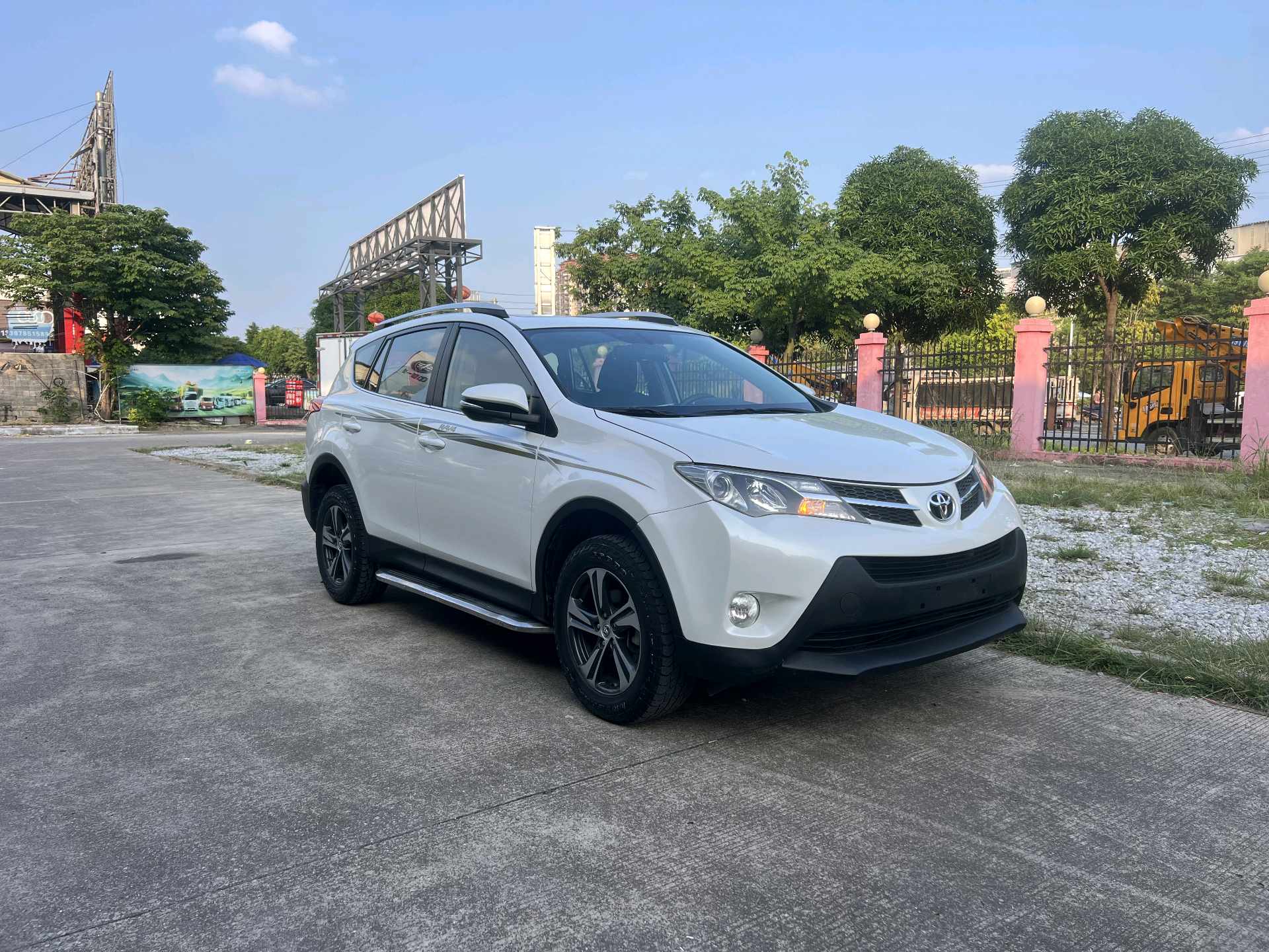 丰田 2015款 RAV4 2.0 无级 两驱风尚版