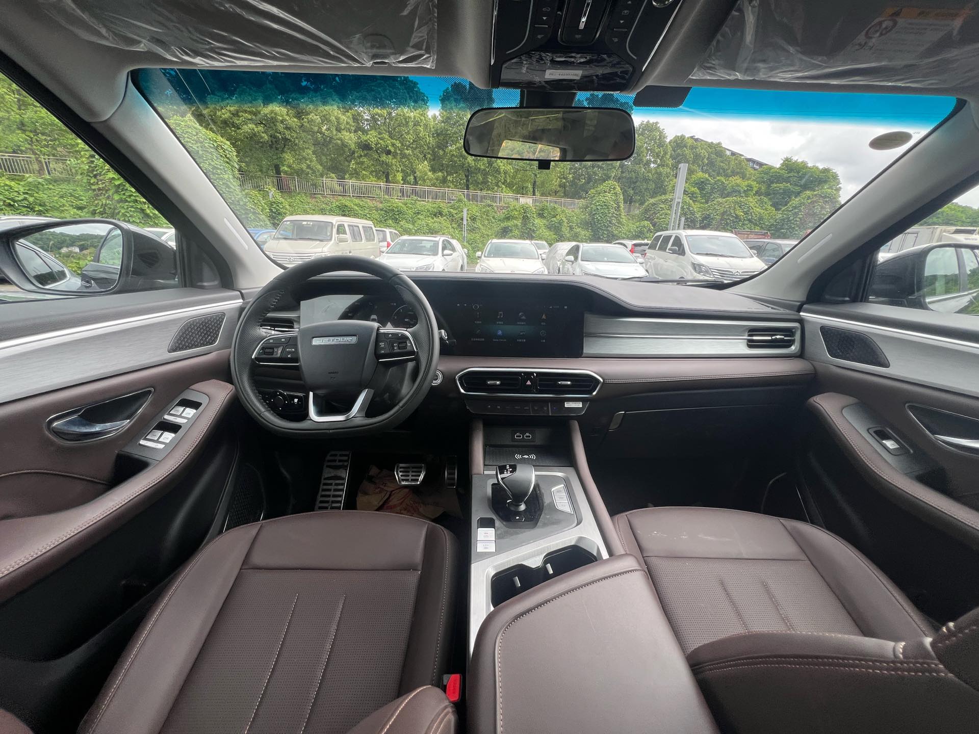 JETOUR 2023 X95 1.6T Era Edition 7-Seater