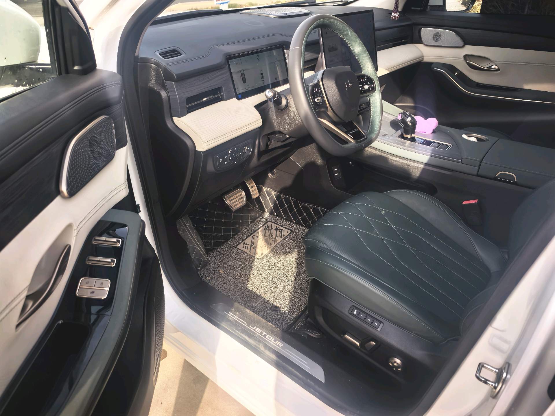 JETOUR 2023 Shanhai L9 1.5TD Max 7-Seater