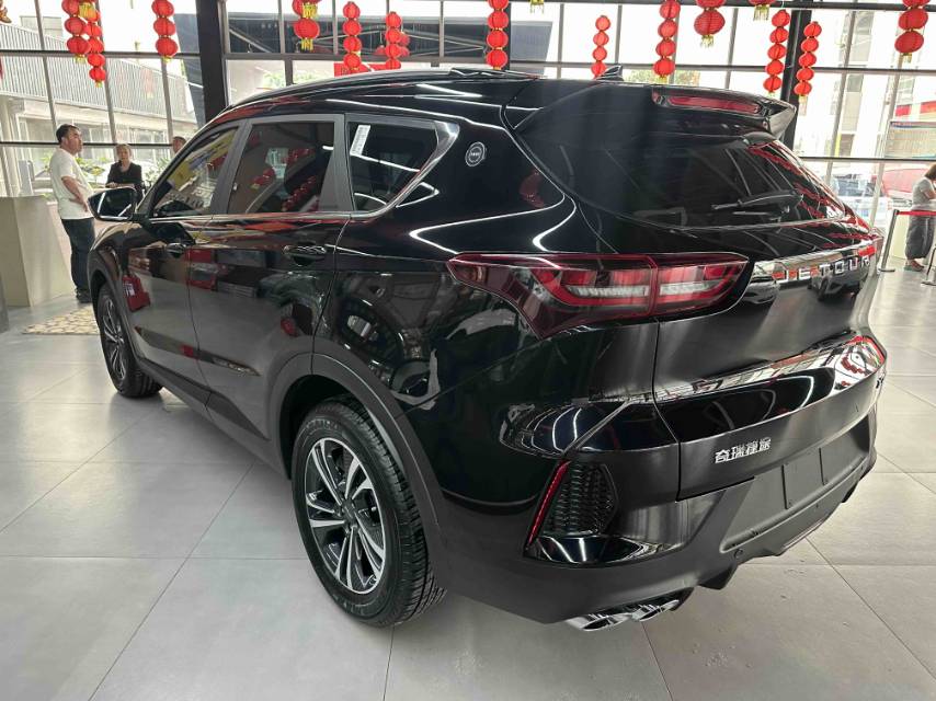 JETOUR 2024 X70 1.5T Yuexiang Edition 5-Seater